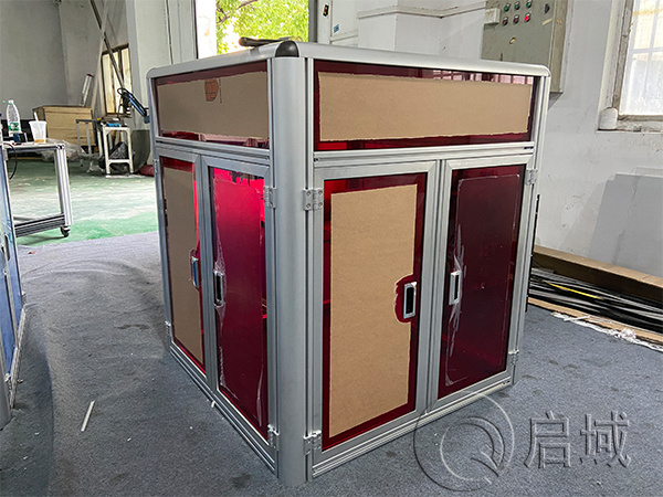 鋁型材框架紅色板材